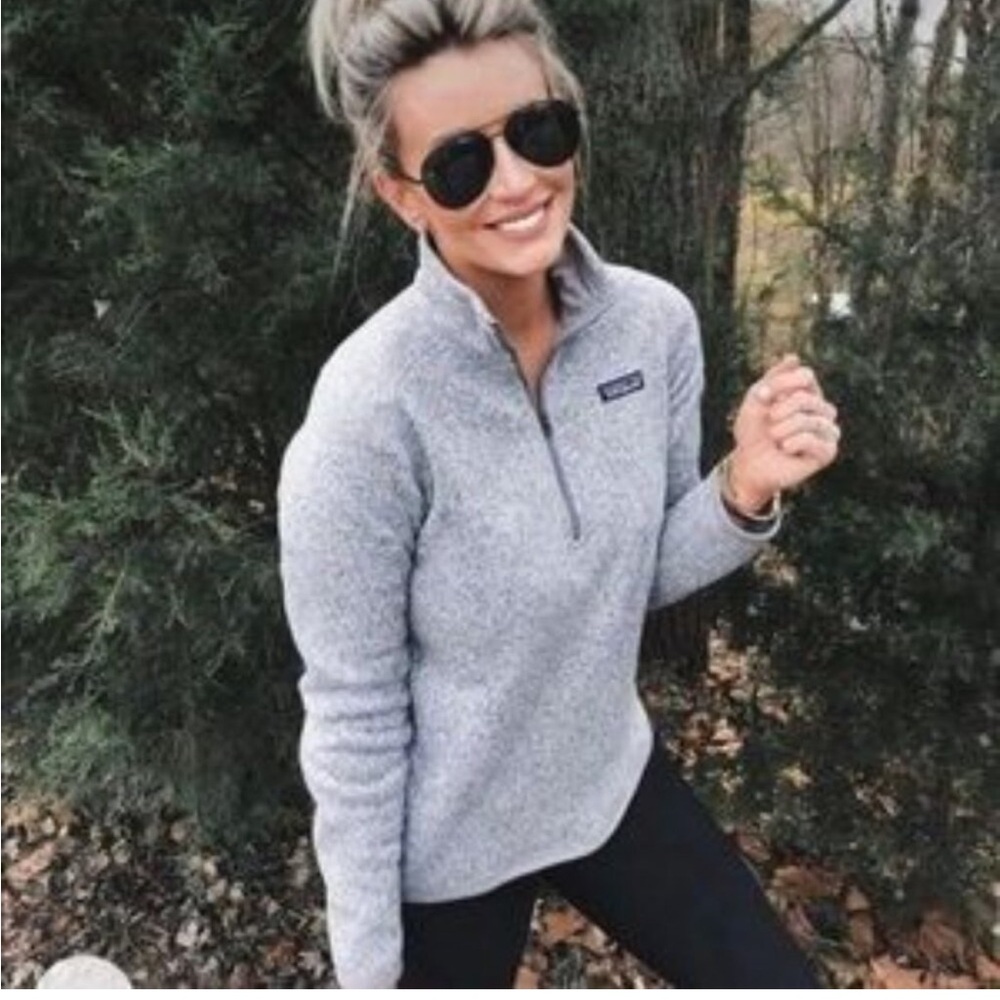 Patagonia Women's Gray 1/4 zip Sweater